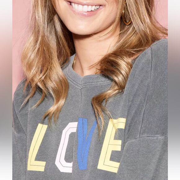 Wildfox Flora Love Oversized Cropped Sweatshirt, NEW flawed Small, MSRP $118 - Picture 4 of 13